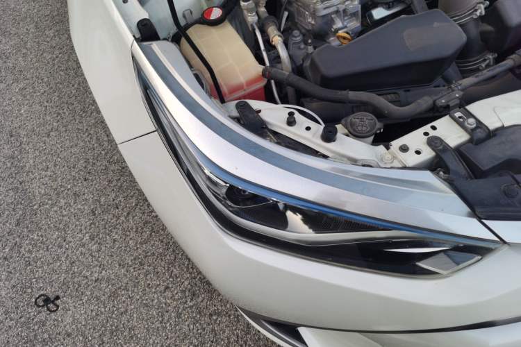 Used Toyota Levin 2017 Revised Dual-Engine 1.8H GS E-CVT Elite Sunroof Version China V Standard