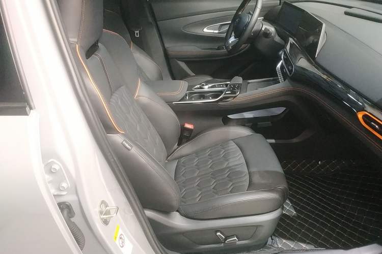 Used CHANGAN UNI-T 2022 1.5T Flagship Edition Right Front Seat