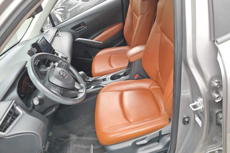 Used Toyota Corolla Cross 2023 2.0L Pioneer Edition Left Front Seat