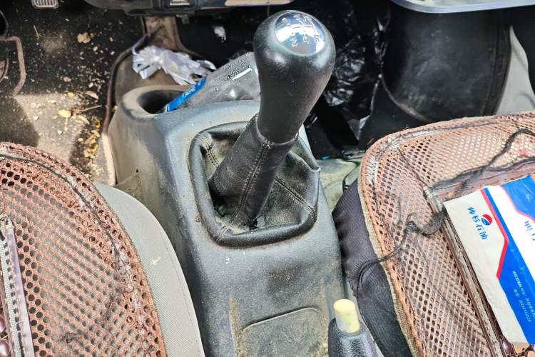 Used Jinbei Hiace X30 