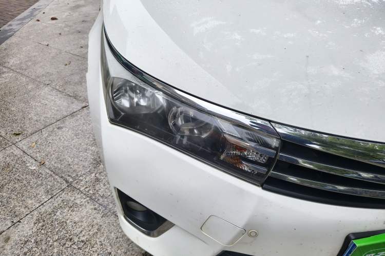 Used Toyota Corolla 2017 1.6L CVT GL Right Front Headlight