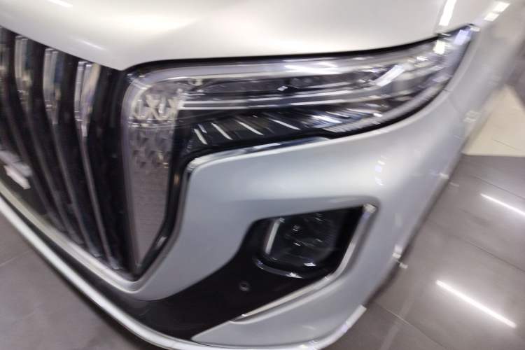 Used Hongqi HQ9 2023 2.0T Smart Connect Flagship Edition
