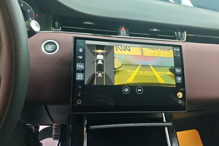 Used Land Rover Range Rover Evoque 2024 Aurora L 249 PS Prestige Light-Chasing Edition
