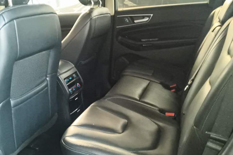 Used Ford Edge 2016 EcoBoost 245 Four-Wheel Drive Titanium 7-Seater