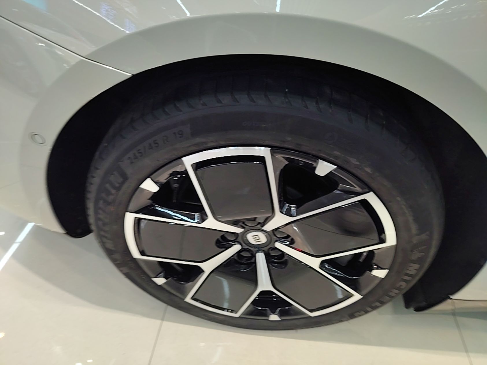 Xiaomi Auto SU7 2024 Rear-Drive Long-Range Intelligent Driving Version — снимка 11