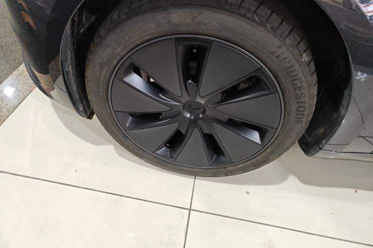 Used Tesla Model 3 2023 Rear-Wheel-Drive Version
