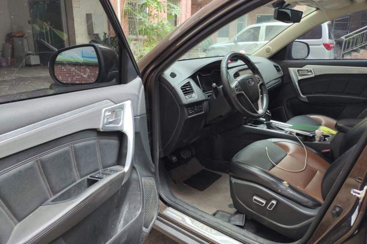 Used Geely Auto Vision X6 2016 1.3T CVT Flagship Model
