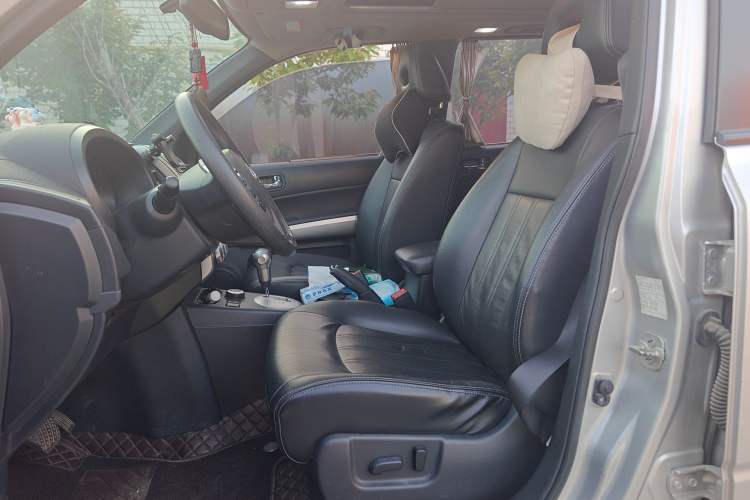 Used Dongfeng Fengdu MX6 2015 2.0L CVT 4x4 Dream Edition
