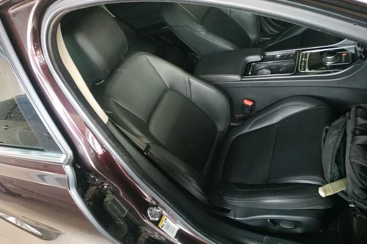 Used Jaguar XFL 2019 XFL 2.0T 200PS Two-Wheel-Drive Luxury Edition
