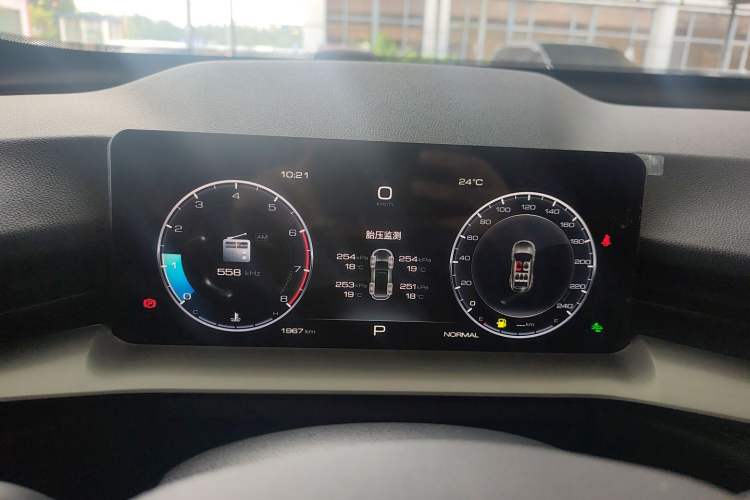 Used Haval H6 2024 1.5T Two-Wheel-Drive Classic Edition Instrument Cluster