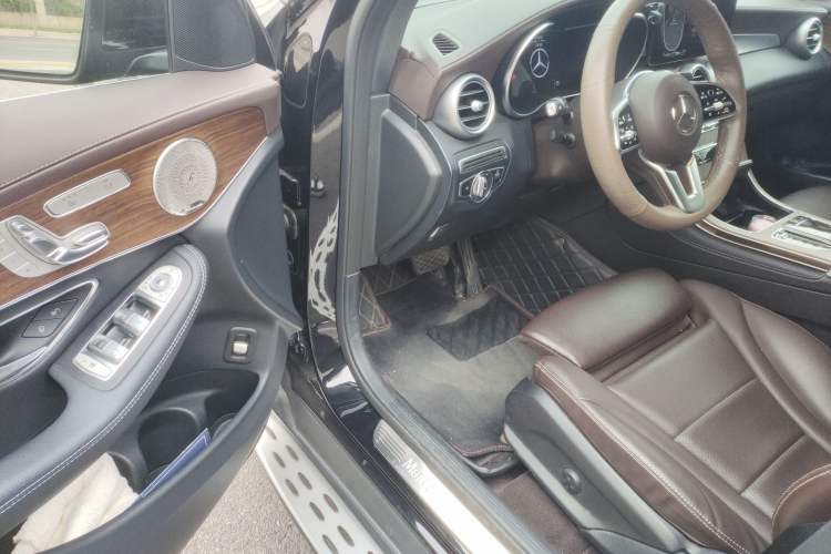 Used Mercedes-Benz GLC 2021 GLC 300 L 4MATIC Dynamic Model Driver Seat