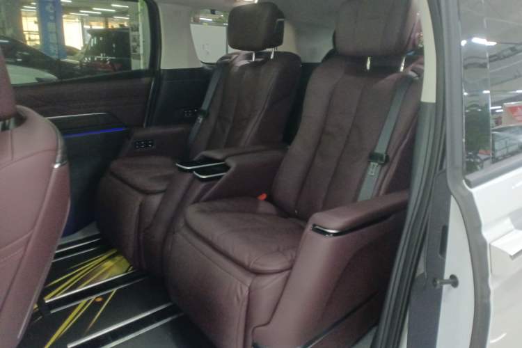 Used Buick Century 2025 2.0T Six-Seater YinShi Edition
