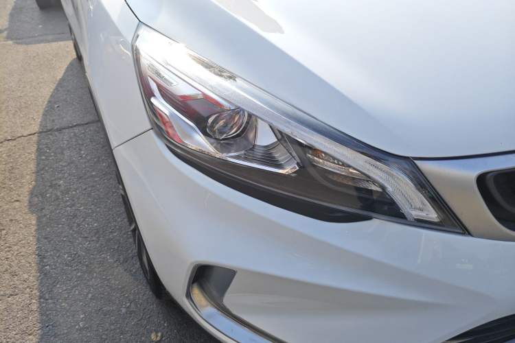 Used Geely Auto Emgrand GS 2019 1.5TD DCT Active Pro 260T Right Front Headlight