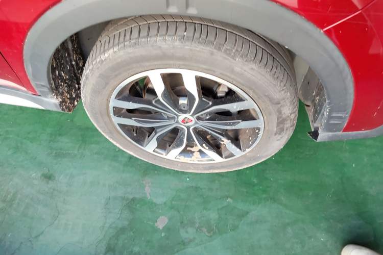 Used Roewe RX5 2016 20T Two-Wheel Drive Automatic Internet Smart Edition
