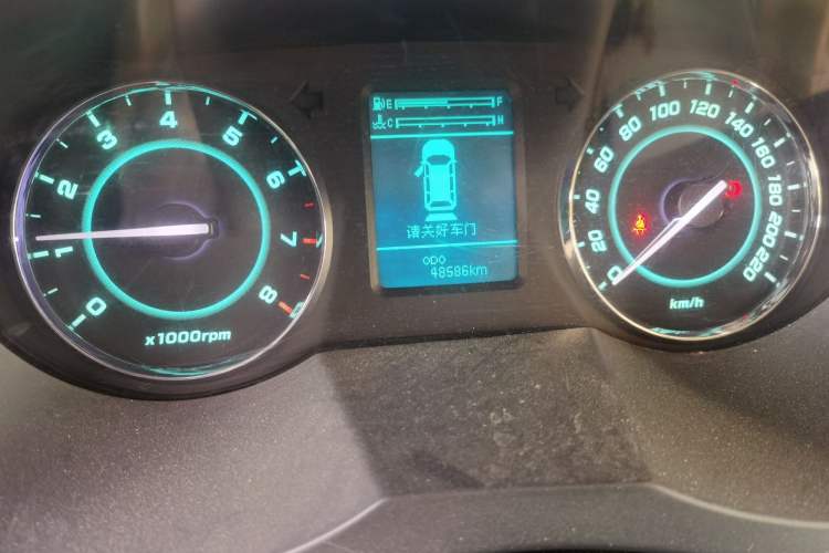 Used JAC Group Refine M5 2013 2.0T Gasoline Manual Business Edition
