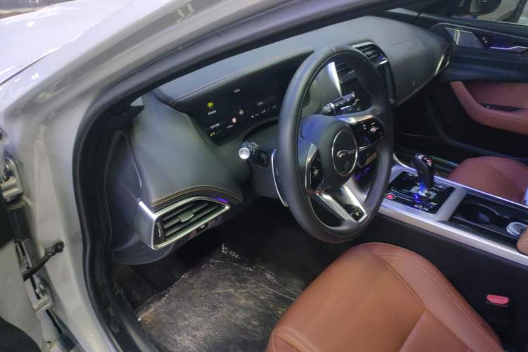 Used Jaguar XEL 2024 2.0T 250 PS R-DYNAMIC S Advanced Sport Edition
