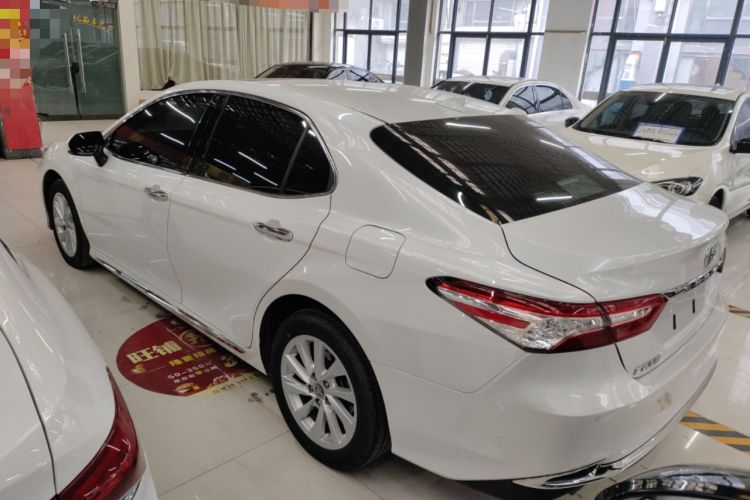 Used Toyota Camry 2023 2.0G Luxury Edition

