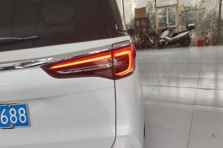 Used Buick GL8 2022 ES Landtrek 653T Comfort Edition
