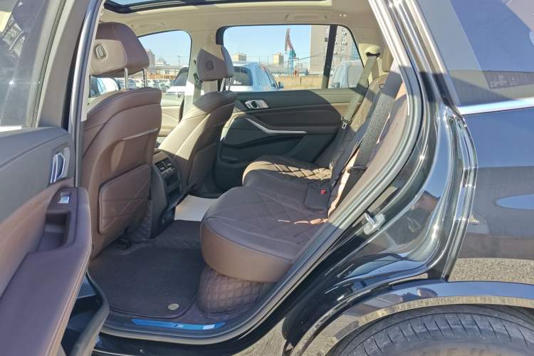 Used BMW X5 2022 xDrive 30Li M Sport Package