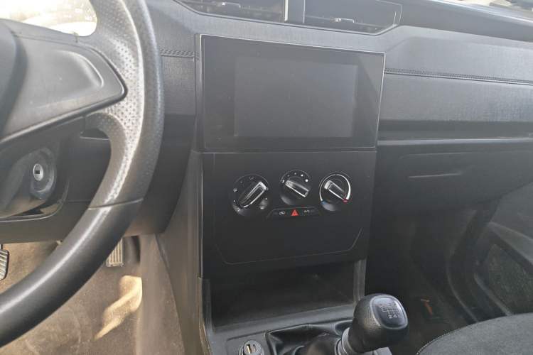 Used Wuling Hongguang PLUS 2019 1.5T Manual Wealthy Version 2 Seats
