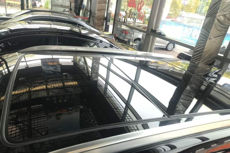 Used Cadillac XT4 2022 28T Two-Wheel Drive Prestige Version
