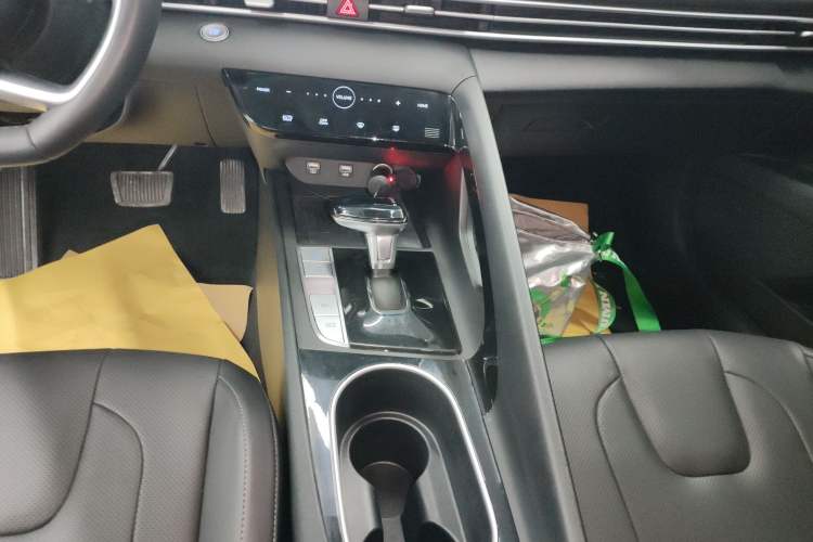 Used Hyundai Elantra 2022 1.5L CVT LUX Prestige Edition