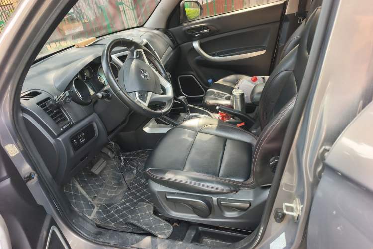 Used CHANGAN CS35 2015 1.6L Automatic Luxury Model China IV Standard
