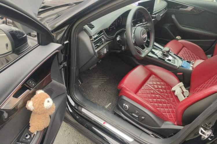 Used Audi S4 2023 S4 Avant 3.0TFSI Driver Seat