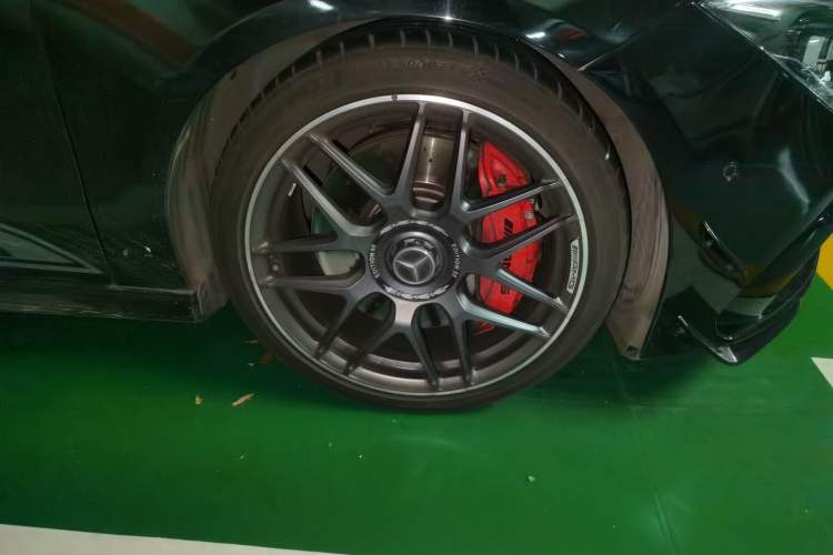 Used Mercedes-Benz CLA AMG 2022 AMG CLA 45 S 4MATIC+ 55th Anniversary Edition Right Front Wheel Hub