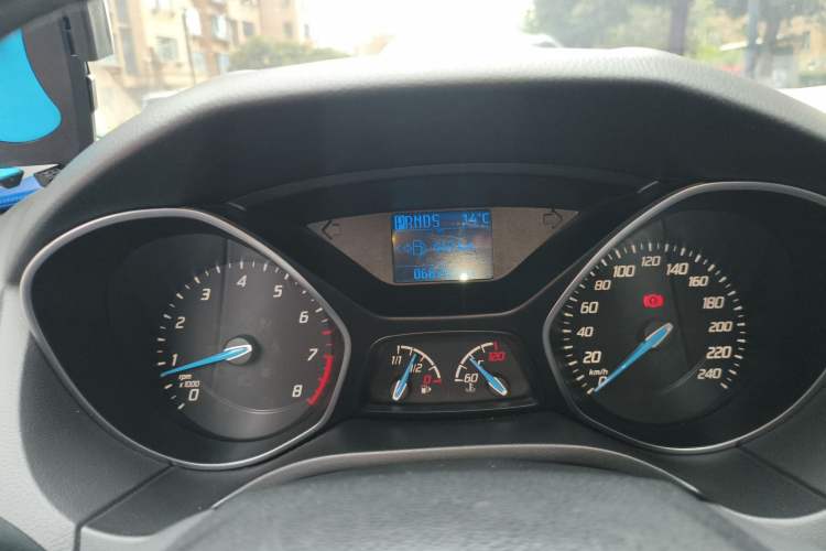 Used Ford Focus 2012 Sedan 1.6L Automatic Fashion Edition