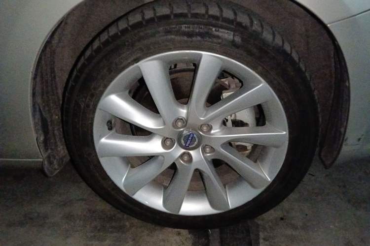 Used Volvo S60 2017 S60L T4 Smart Range Edition
