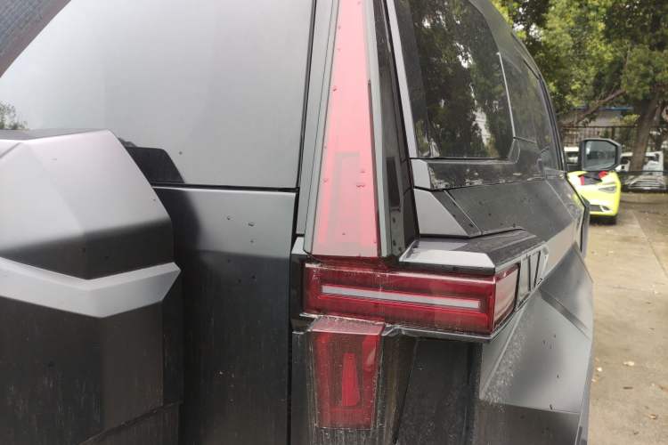 Used Brave warrior 917 2023 Range-Extended Base Model
