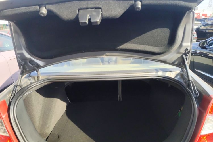 Used Ford Focus 2013 Sedan Classic 1.8L Automatic Fashion Edition