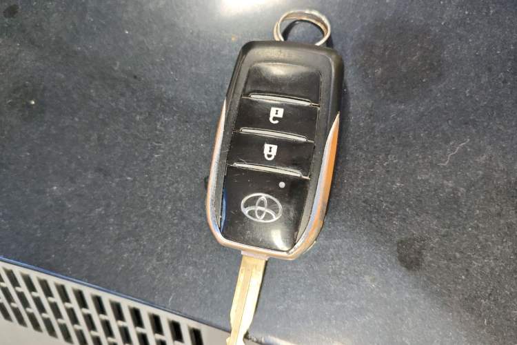 Used Toyota Verso 2011 180E CVT Elite Edition
