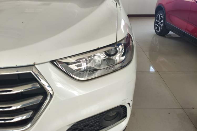 Used Haval H2 2018 Blue-Label 1.5T Dual-Clutch Two-Wheel-Drive Luxury Model
