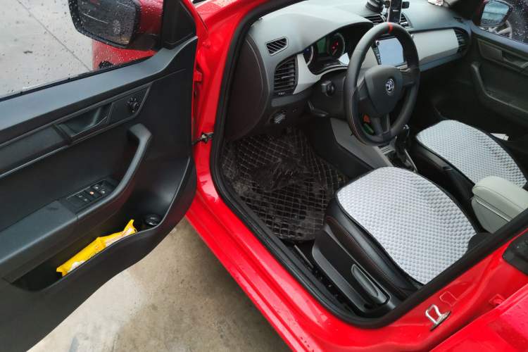 Used Skoda Fabia 2016 1.4L Automatic Car Enjoy Edition Driver Seat