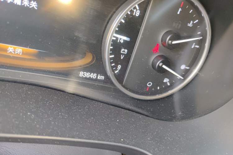 Used Buick LaCrosse 2016 20T Luxury Model Odometer Close Up