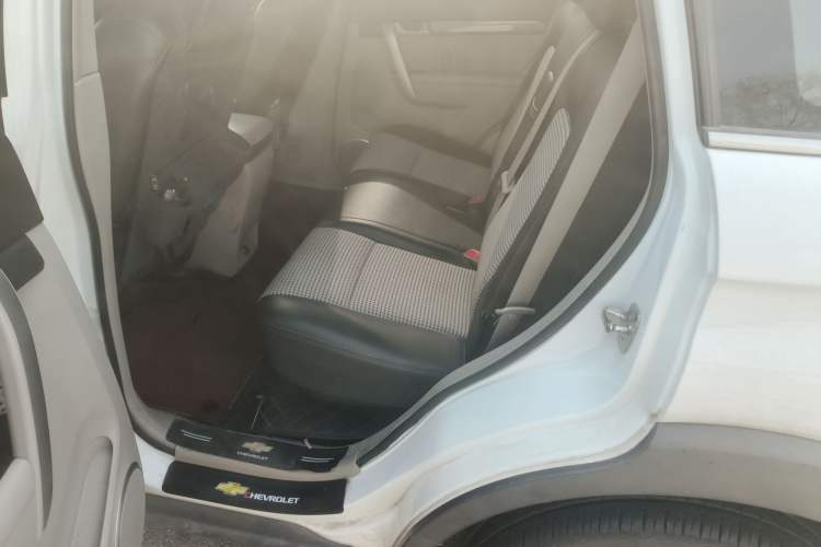 Used Chevrolet Captiva 2012 2.4L Two-Wheel Drive City Edition 5 Seats
