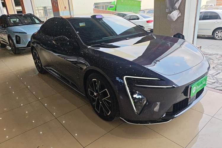 Used Avatr 06 2025 Ultra Pure Electric Edition Exterior 1