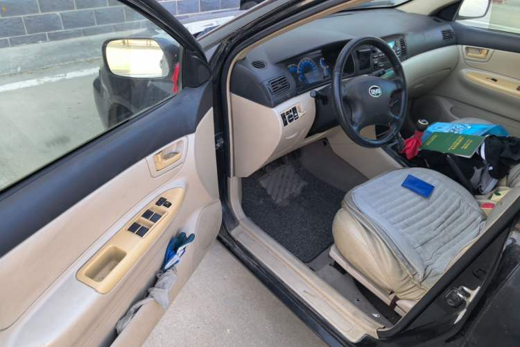 Used BYD F3 2012 Energy-Saving Model 1.5L Manual Comfort Version Driver Seat