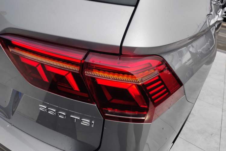 Used Volkswagen Tiguan L 2022 330TSI Automatic Two-Wheel Drive R-Line Enhanced Edition
