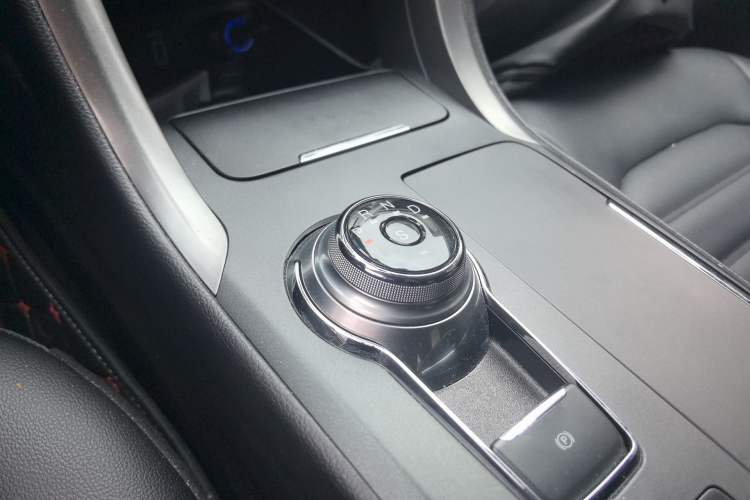 Used Ford Mondeo 2018 EcoBoost 200 Intelligent Control Luxury Model China V Standard