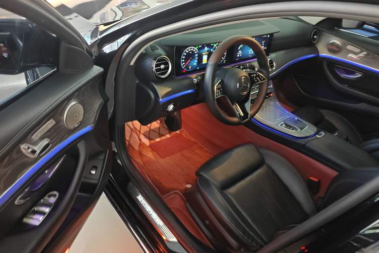 Used Mercedes-Benz E-Class 2021 Facelift E 260 L 4MATIC
