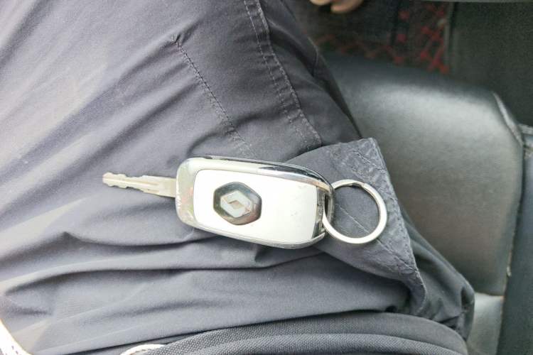 Used Renault Kadjar 2017 2.0L Two-Wheel-Drive Leading Edition Vehicle Key