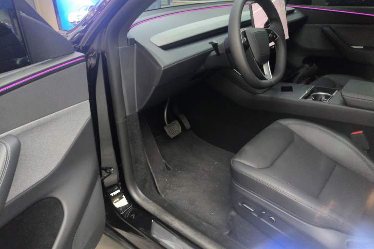 Used Tesla Model Y 2026 Rear-Drive Model Driver Seat