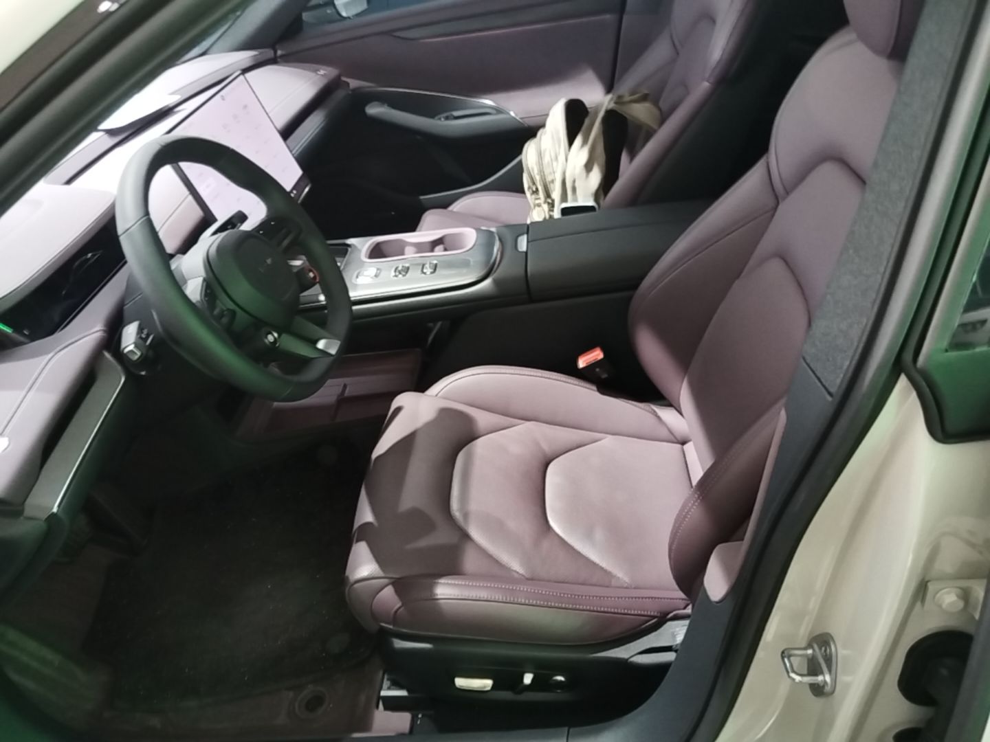 Xiaomi Auto SU7 2024 Rear-Drive Ultra-Long Range Advanced Pro-Level Intelligent Driving Version — снимка 19