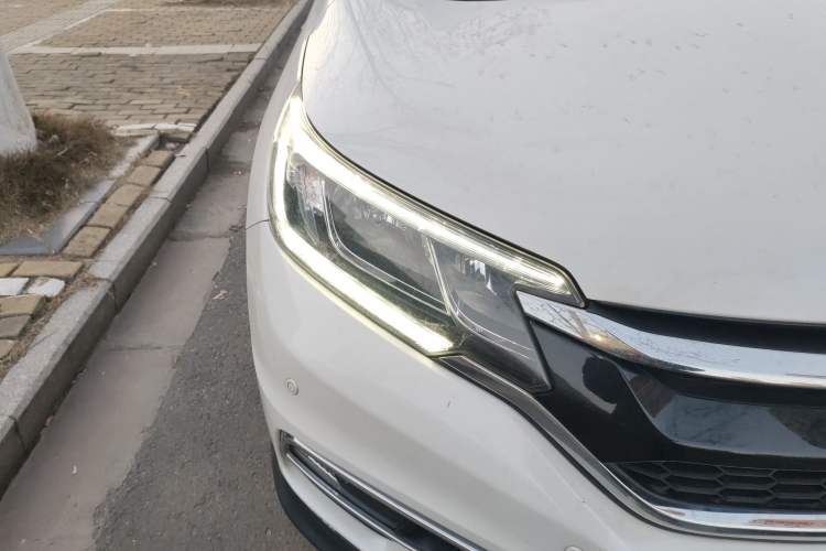 Used Honda CR-V 2016 2.0L two-wheel drive Urban Edition