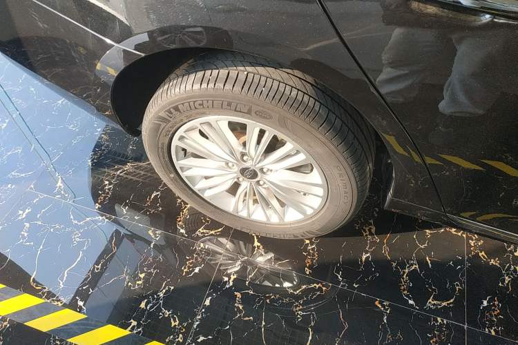 Used JAC iEVA60 2019 Flagship Model