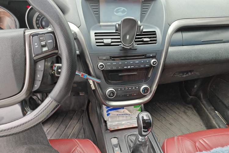 Used Bestune X80 2015 2.0L Manual Comfort 2nd Anniversary Edition