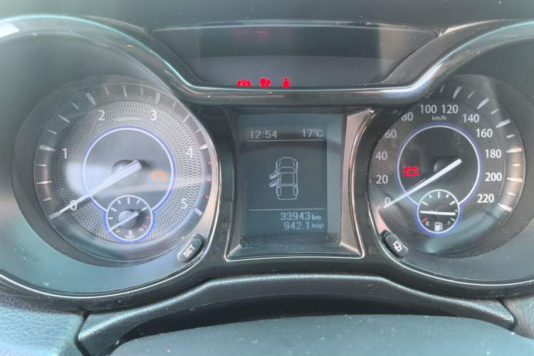 Used JMC Yuhu 3 2018 2.5T Diesel 4x4 Luxury Edition Long Wheelbase